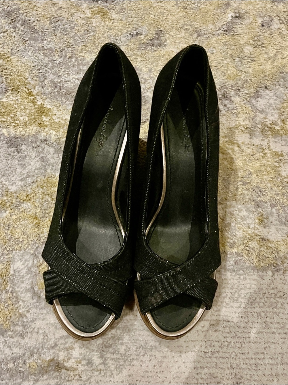 🖤American Eagle Outfitters - Black Peep-Toe Crossover Heels
